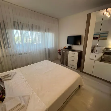 Διαμέρισμα Tei-zi Apartments2 *
