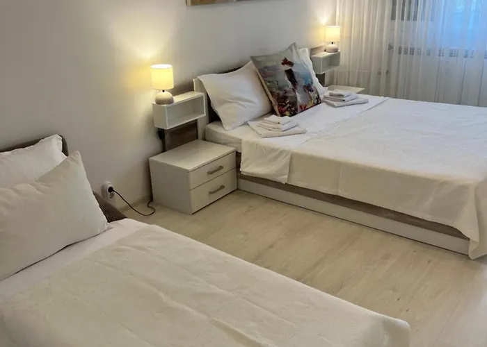 Апартаменты Tei-zi Apartments2 *